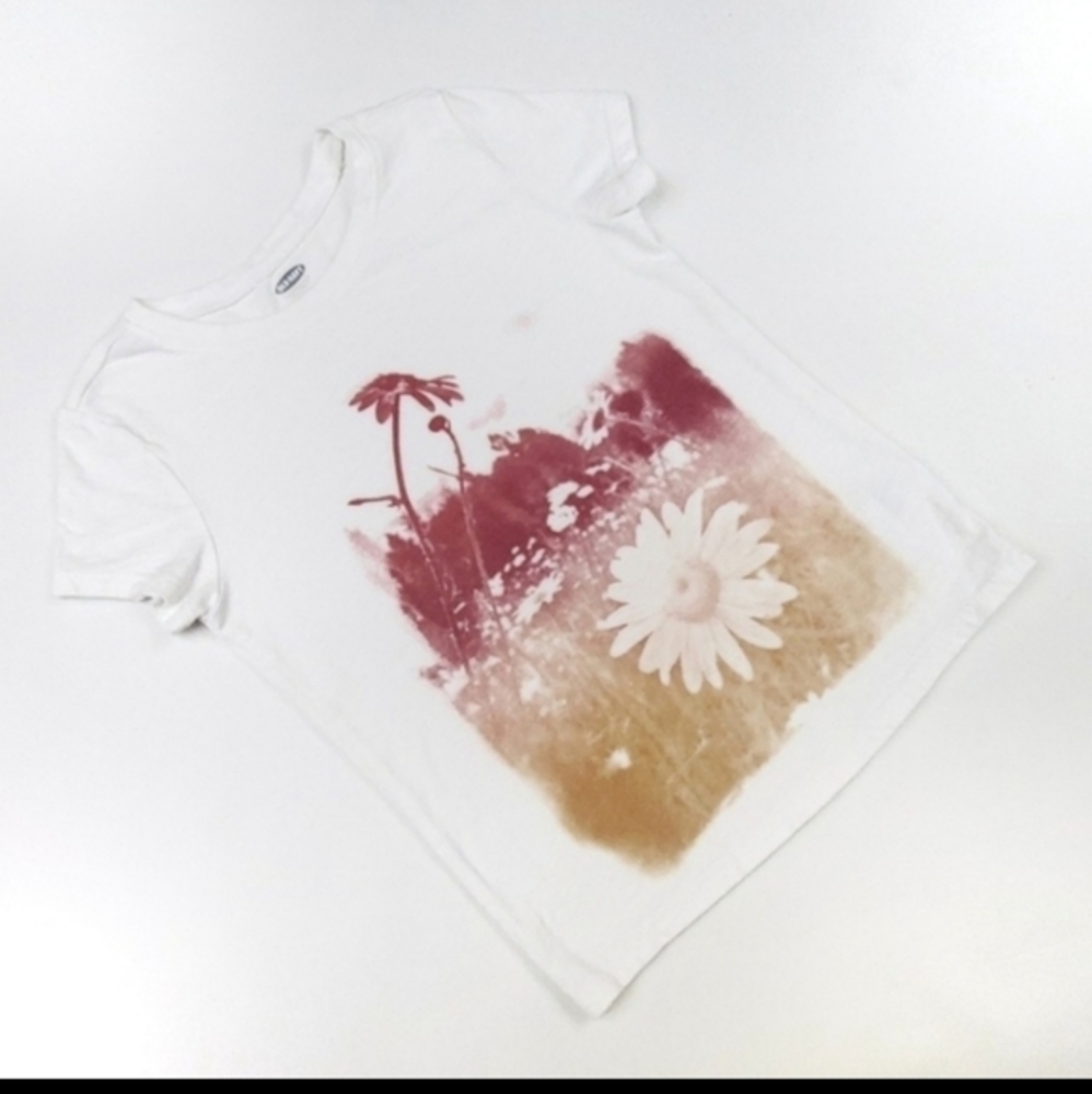 Old Navy T-Shirt - Picture 3 of 6